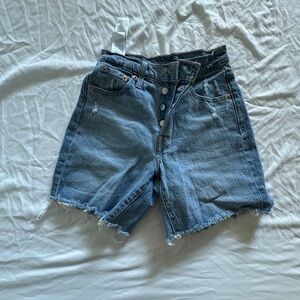 Levis jean shorts